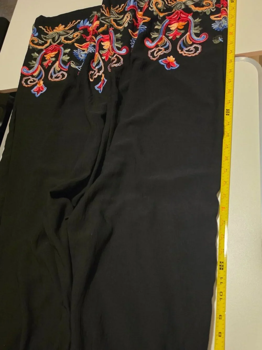 Women's Embroidered Wide Leg Pilazzo Pants Sz L